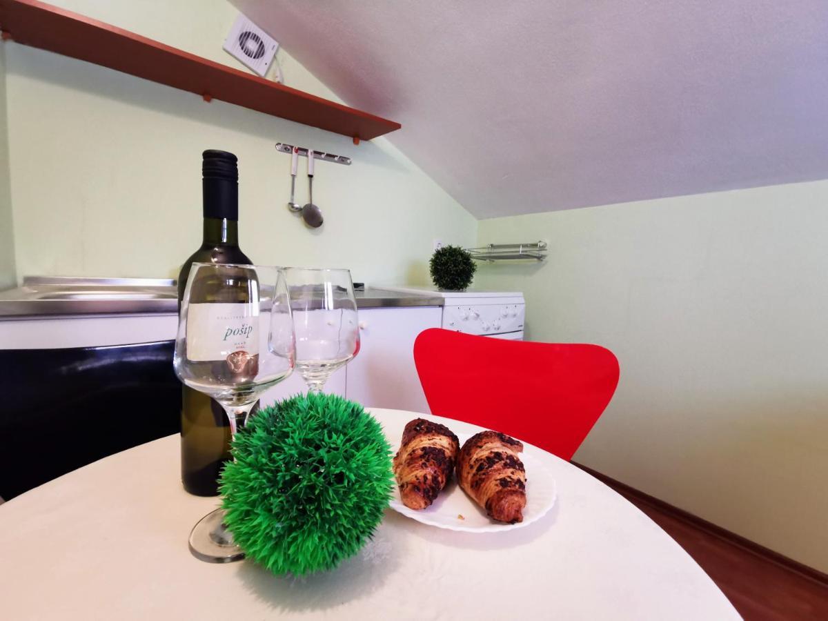 Villa Lille Trogir Ngoại thất bức ảnh