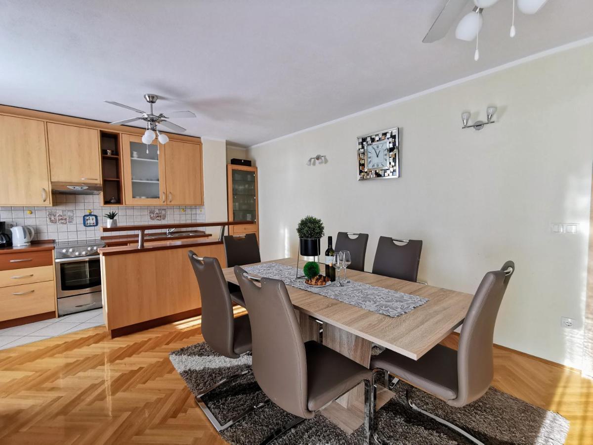 Villa Lille Trogir Ngoại thất bức ảnh