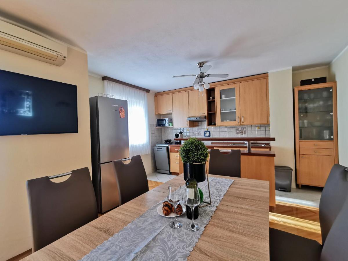 Villa Lille Trogir Ngoại thất bức ảnh