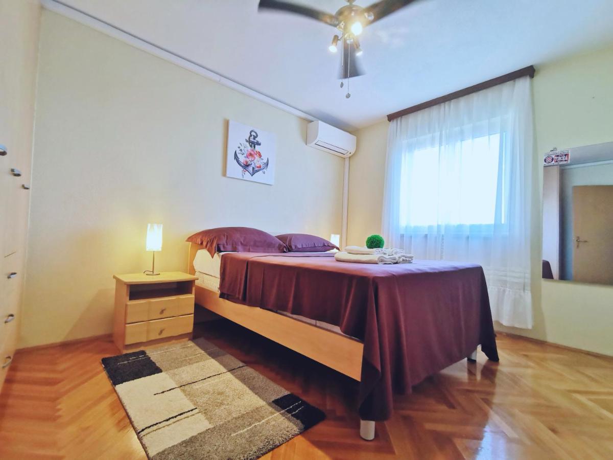 Villa Lille Trogir Ngoại thất bức ảnh
