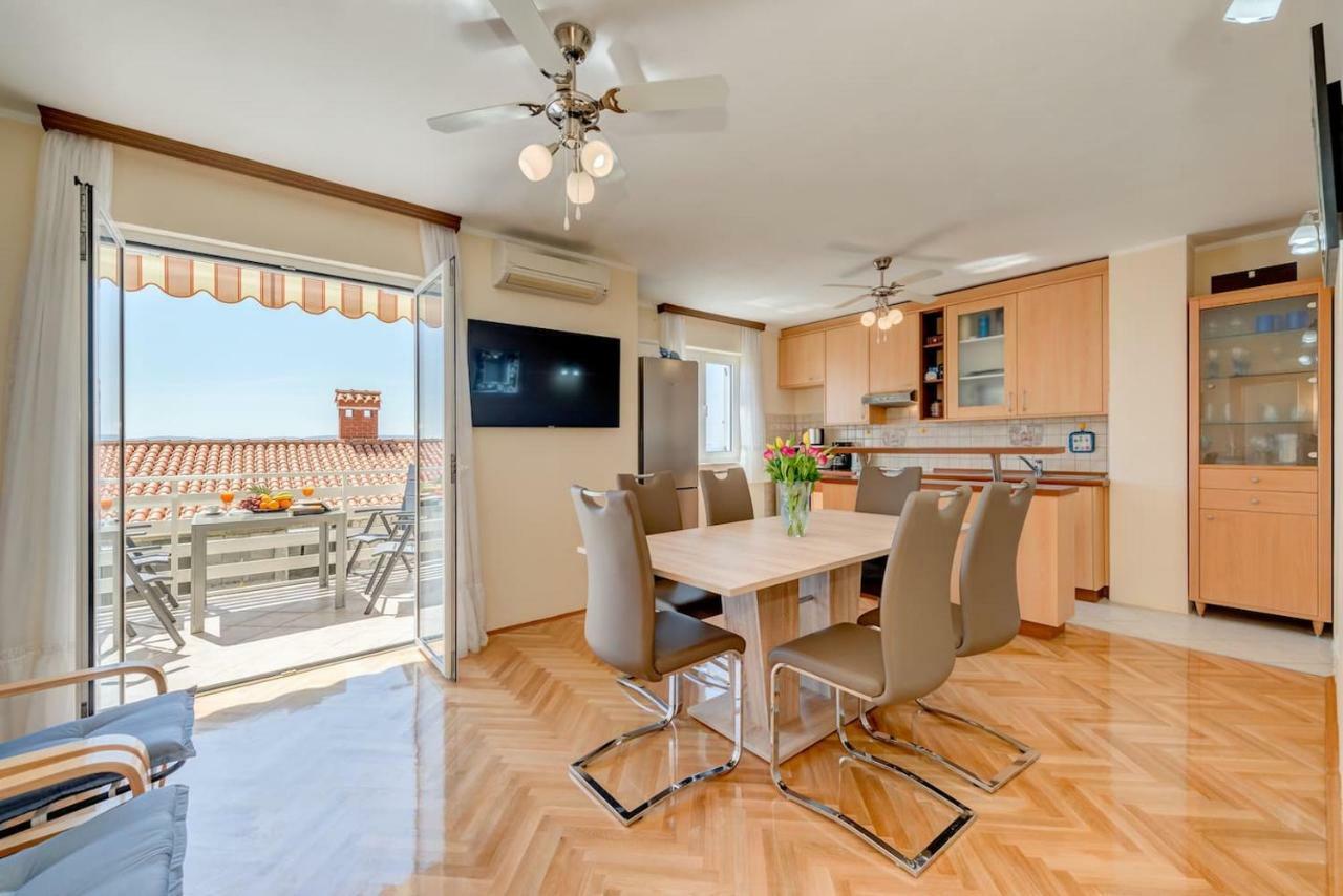 Villa Lille Trogir Ngoại thất bức ảnh