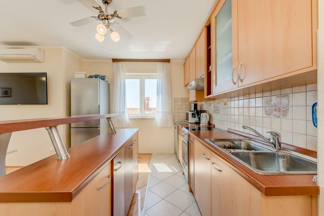 Villa Lille Trogir Ngoại thất bức ảnh
